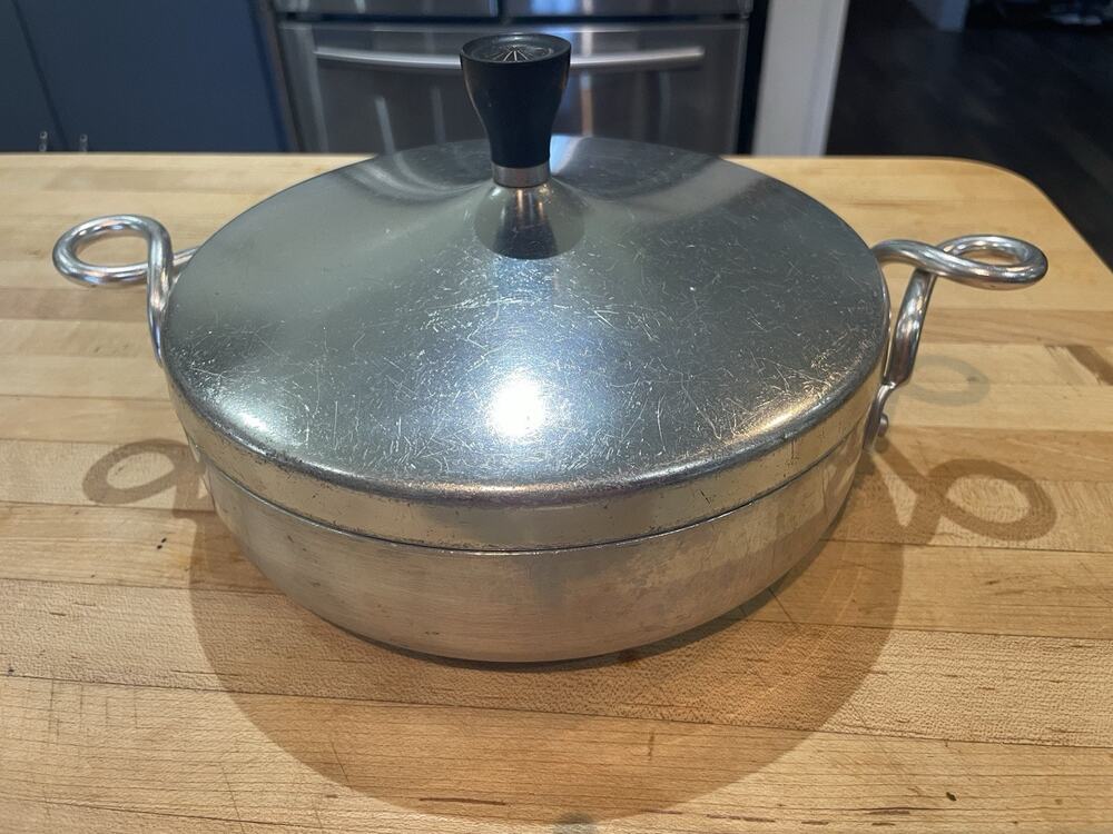 Vintage Wear Ever 8” Aluminum Bain-Marie Pot w/ Lid No. 902 Twisted Handles USA